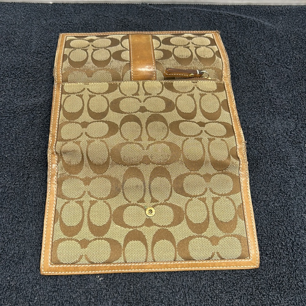 Coach Tan and Brown Signature Wallet - Picture 4 of 5
